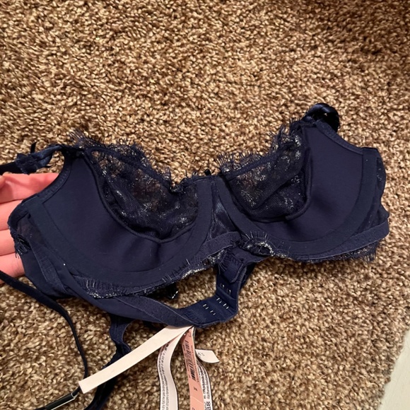NWT Victoria’s Secret panty and bra matching set VS - Picture 8 of 9